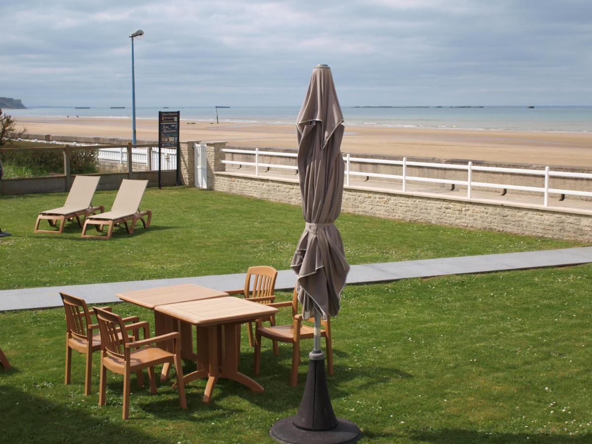Gites Arromanches: Beachfront Retreat near Bayeux Asnelles Exterior photo